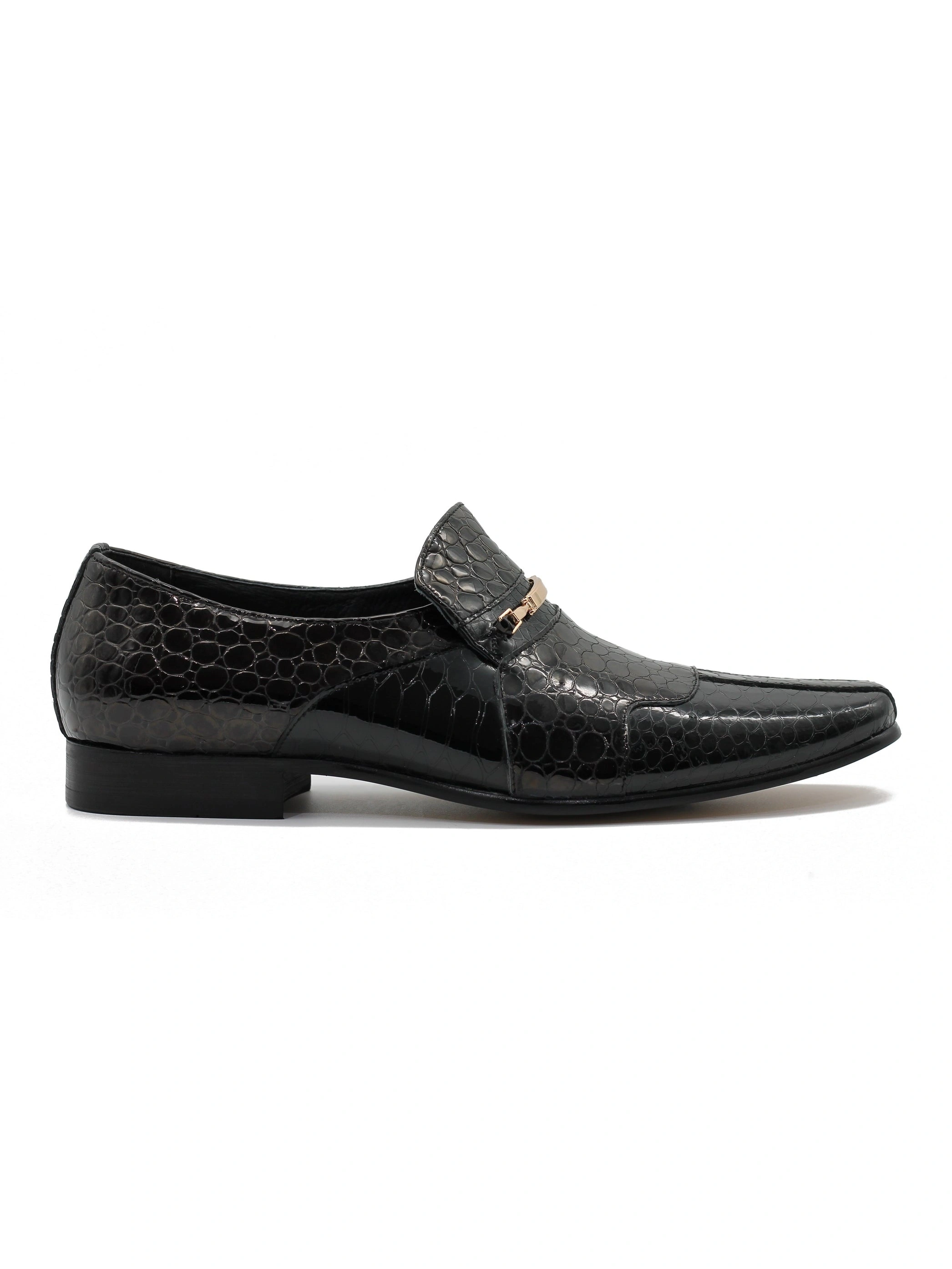 Schwarze Lackleder Loafer: Eleganz pur für deinen Auftritt. Perfekt für jeden Anlass.